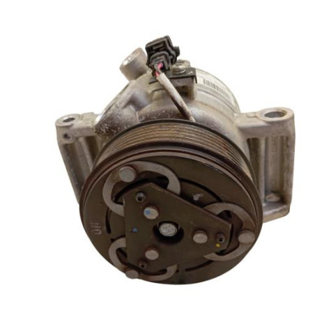 Compresseur clim DACIA DUSTER 2 Photo n°1