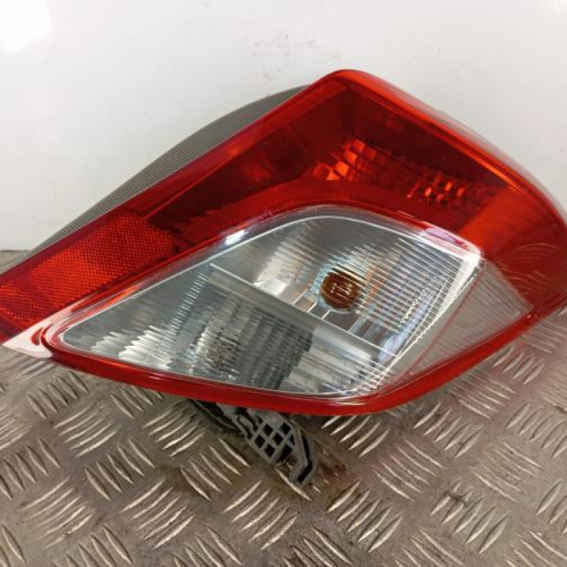 Feu arriere principal droit (feux) TOYOTA YARIS 3