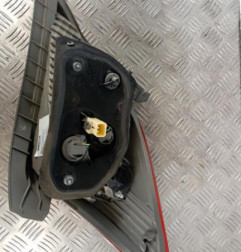 Feu arriere principal droit (feux) TOYOTA YARIS 3 Photo n°3