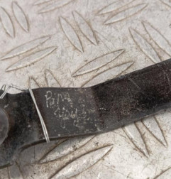 Attache ceinture avant droit RENAULT CLIO 3 Photo n°5