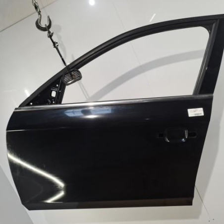 Porte avant gauche AUDI A4 3 Photo n°1