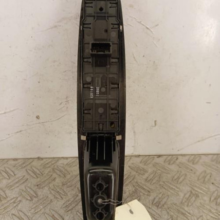 Interrupteur de leve vitre avant gauche RENAULT SCENIC 3