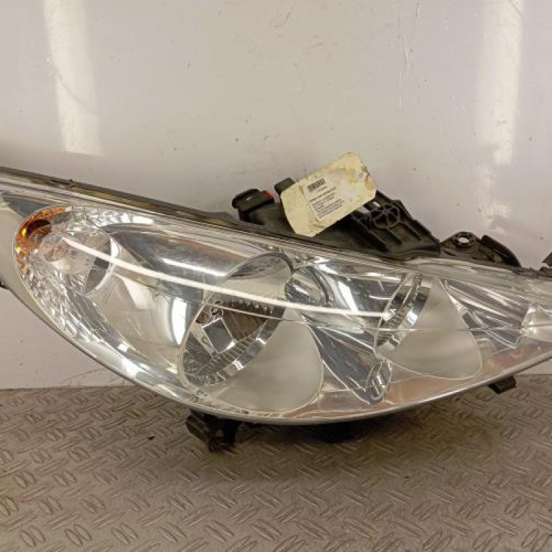 Optique avant principal droit (feux)(phare) PEUGEOT 207