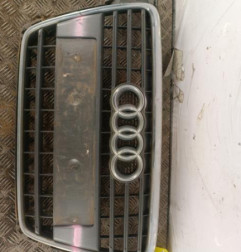 Calandre AUDI A4 3 Photo n°1