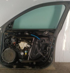 Porte avant droit AUDI A4 3 Photo n°5