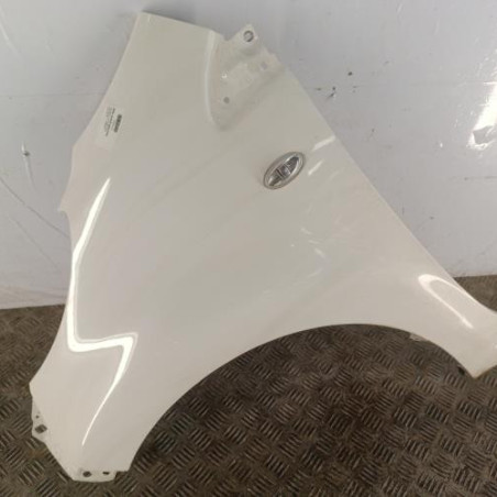 Aile avant gauche PEUGEOT 107 Photo n°1