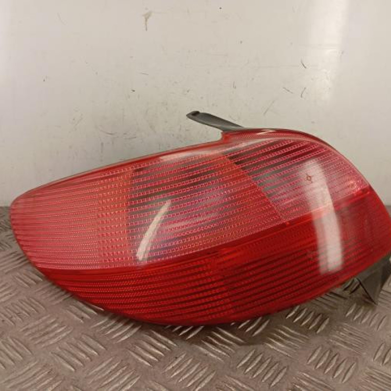 Feu arriere principal gauche (feux) PEUGEOT 206