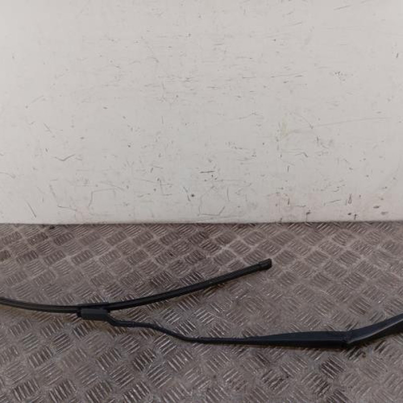 Bras essuie glace avant gauche RENAULT CLIO 5