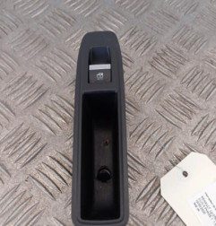 Interrupteur de leve vitre arriere gauche RENAULT CLIO 5 Photo n°1