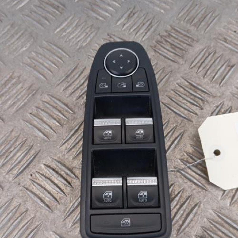 Interrupteur de leve vitre avant gauche RENAULT CLIO 5