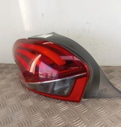 Feu arriere principal gauche (feux) PEUGEOT 208 1 Photo n°3