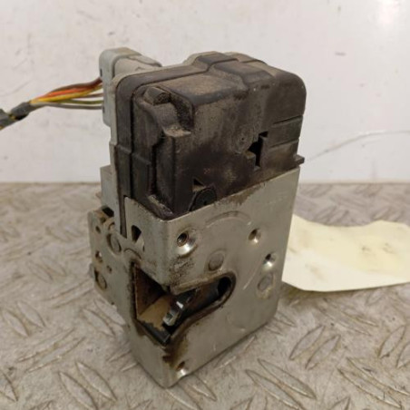 Serrure avant droit PEUGEOT 206+ Photo n°1