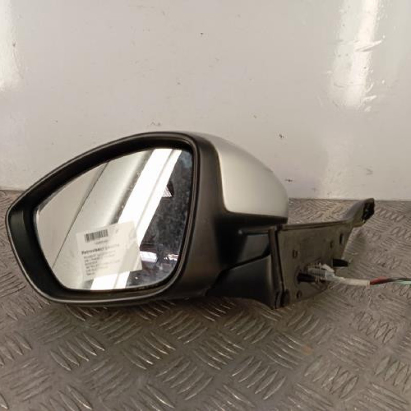 Retroviseur gauche PEUGEOT 208 1