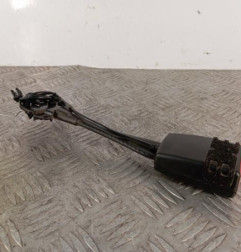 Attache ceinture avant droit AUDI A4 3 Photo n°1