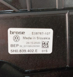 Leve vitre electrique arriere droit VOLKSWAGEN GOLF 8 Photo n°3