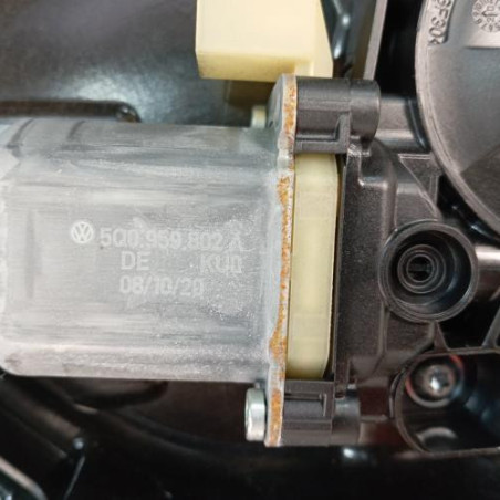 Leve vitre electrique avant droit VOLKSWAGEN GOLF 8