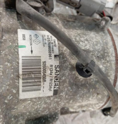 Compresseur clim RENAULT CLIO 4 Photo n°4