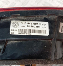 Feu arriere secondaire droit (feux) VOLKSWAGEN GOLF 8 Photo n°3