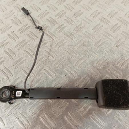 Attache ceinture avant droit VOLKSWAGEN GOLF 8