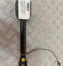 Attache ceinture avant droit VOLKSWAGEN GOLF 8 Photo n°3