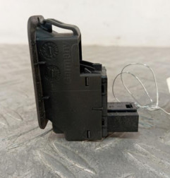 Interrupteur de leve vitre arriere gauche VOLKSWAGEN GOLF 8 Photo n°3