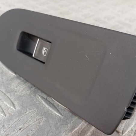 Interrupteur de leve vitre avant droit VOLKSWAGEN GOLF 8