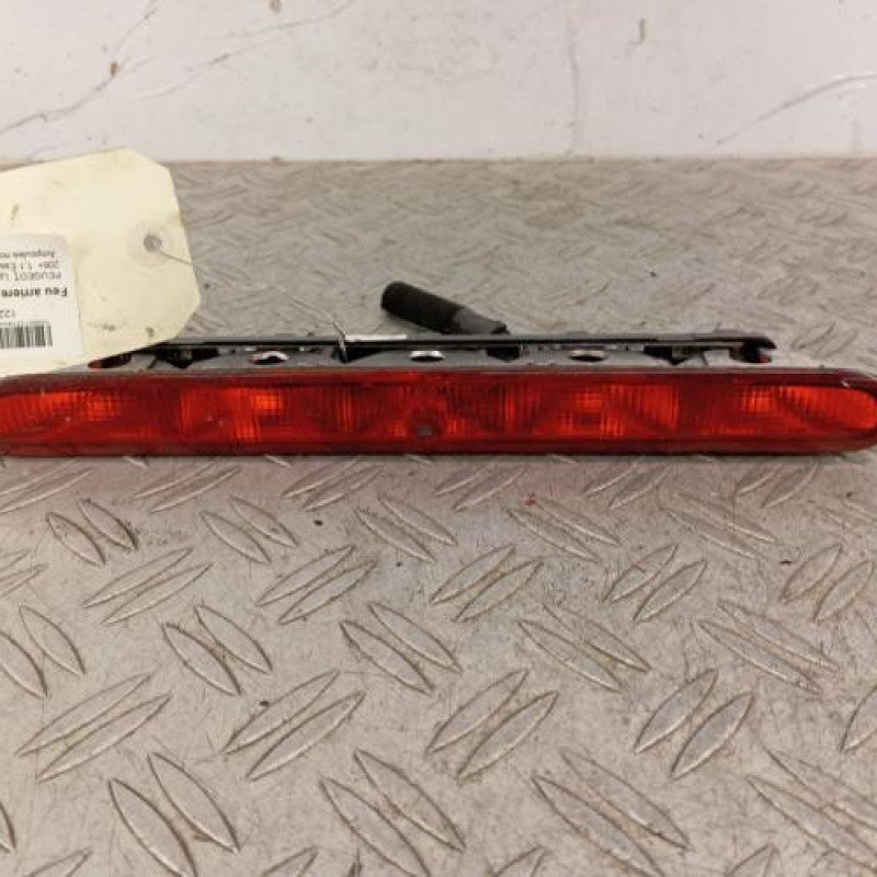 Feu arriere stop central PEUGEOT 206+