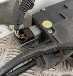 Bloc electrique de frein a main RENAULT GRAND ESPACE 4 Photo n°5