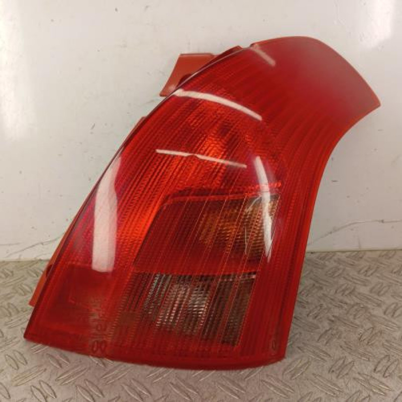 Feu arriere principal droit (feux) SUZUKI SWIFT 3