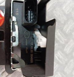 Serrure de hayon VOLKSWAGEN GOLF 8 Photo n°4