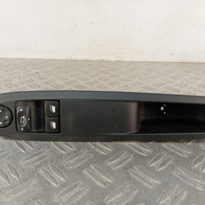 Interrupteur de leve vitre avant gauche DS DS4 1