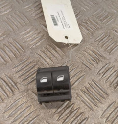 Interrupteur de leve vitre avant gauche CITROEN C4 CACTUS Photo n°1