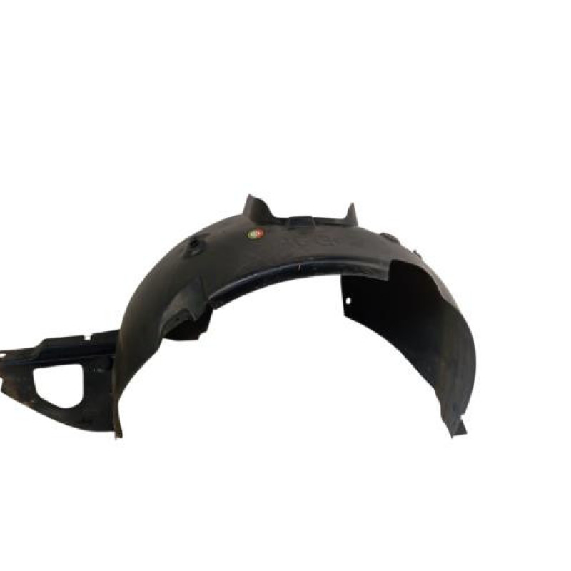 Pare boue avant gauche PEUGEOT 208 1