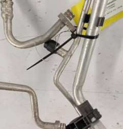 Tuyau de climatisation PEUGEOT 208 1 Photo n°6