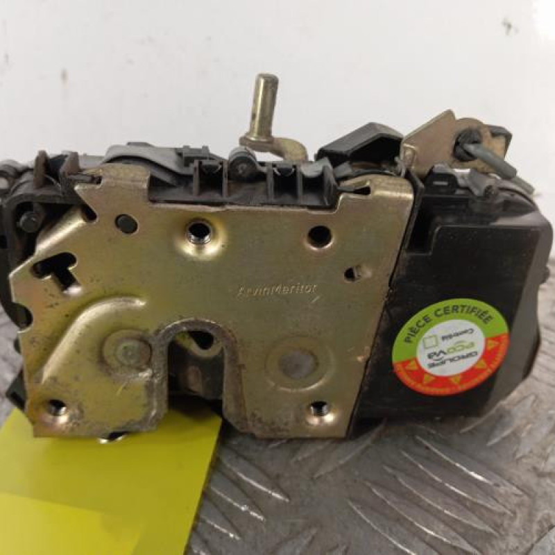 Serrure avant gauche CITROEN XSARA PICASSO