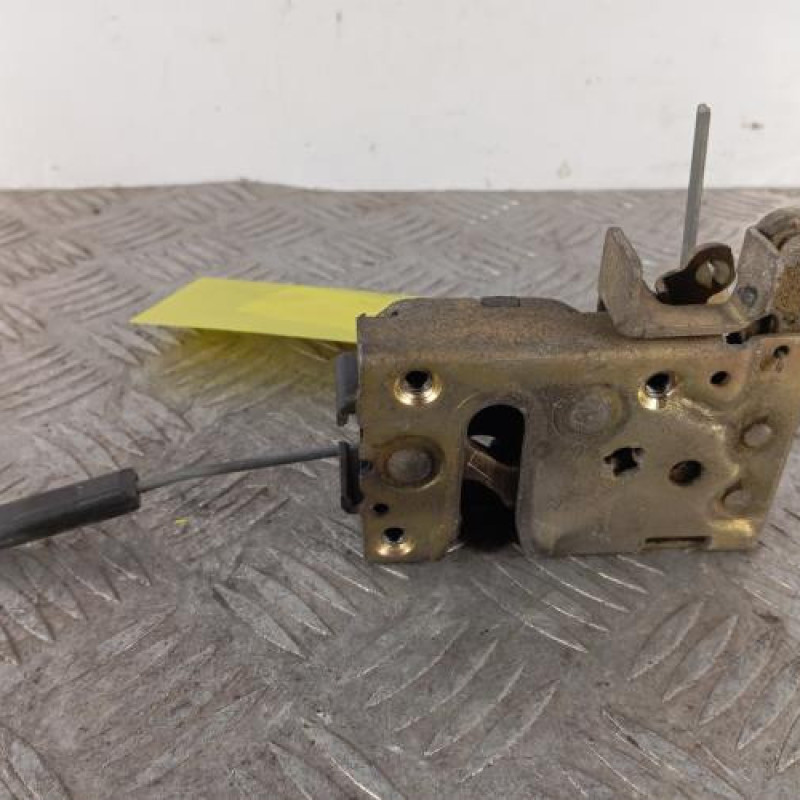 Serrure avant gauche PEUGEOT 106