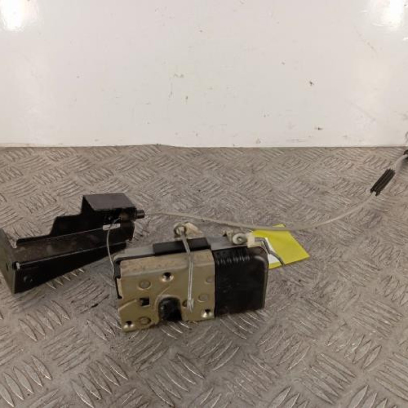 Serrure avant gauche PEUGEOT 307