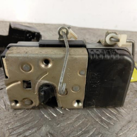 Serrure avant gauche PEUGEOT 307