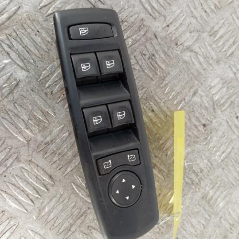 Interrupteur de leve vitre avant gauche RENAULT LAGUNA 3