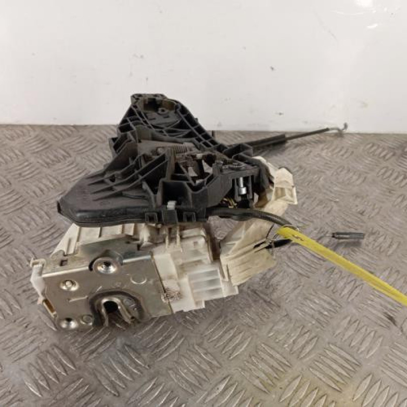 Serrure avant gauche MERCEDES CLASSE A 169