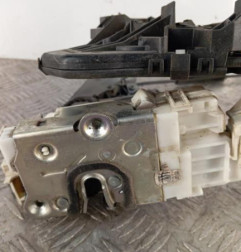 Serrure avant gauche MERCEDES CLASSE A 169