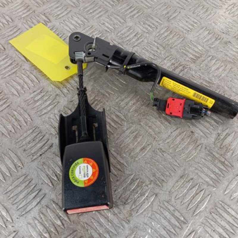 Attache ceinture avant droit RENAULT TWINGO 2