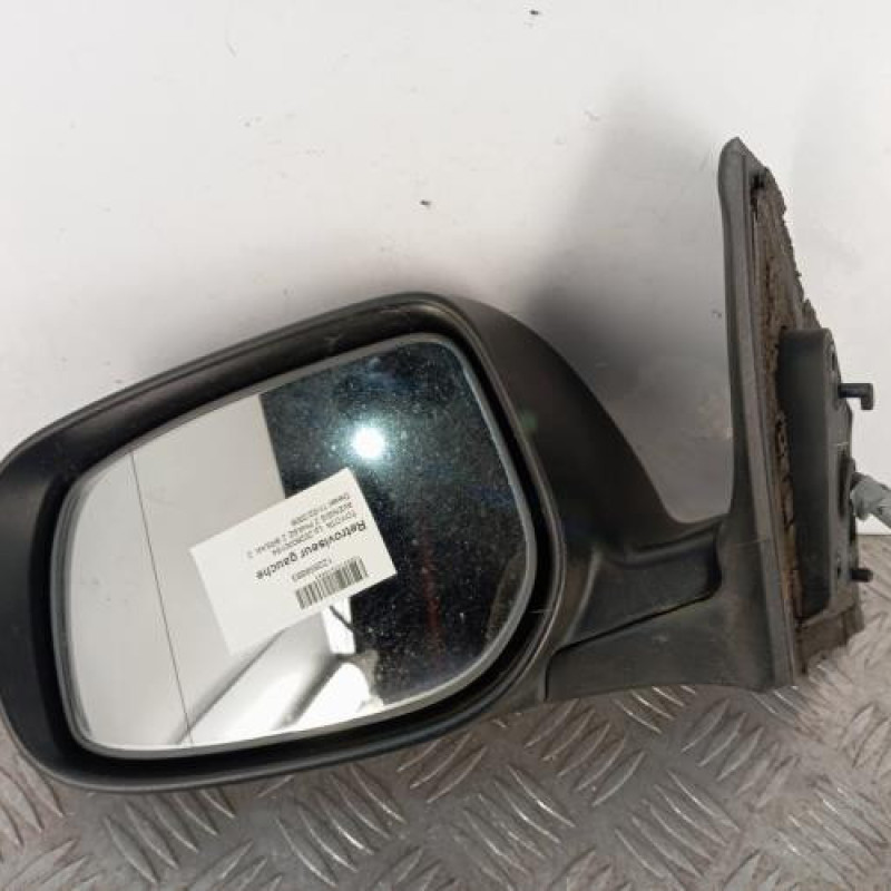 Retroviseur gauche TOYOTA AVENSIS 2