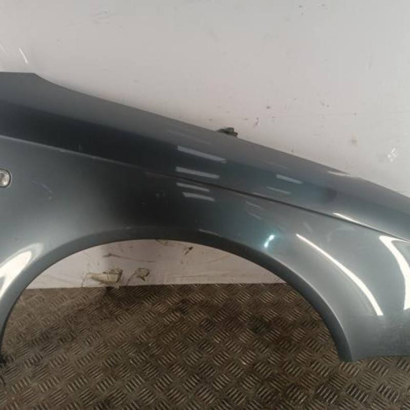 Aile avant droit AUDI A4 2