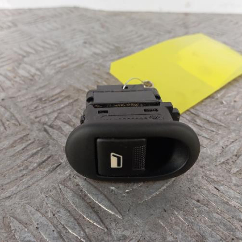 Interrupteur de leve vitre avant gauche CITROEN C3 PLURIEL