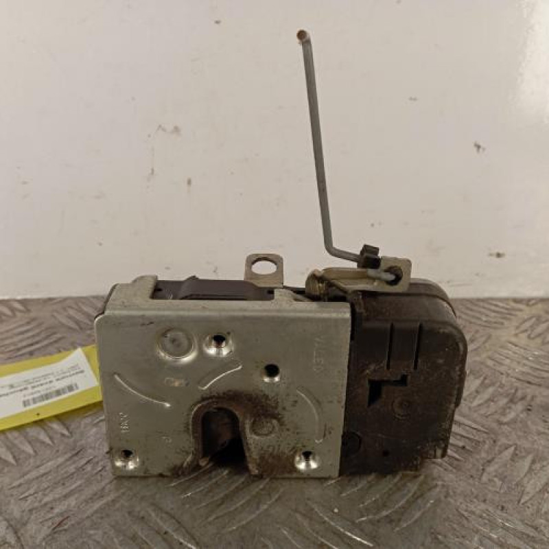 Serrure avant gauche PEUGEOT 206+