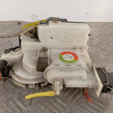 Serrure avant gauche VOLKSWAGEN GOLF 3