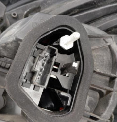 Feu arriere principal gauche (feux) PEUGEOT 208 1 Photo n°6