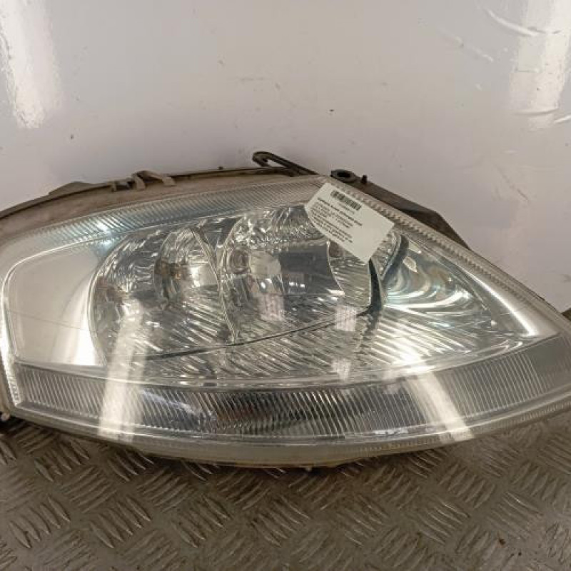 Optique avant principal droit (feux)(phare) CITROEN C3 1