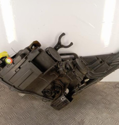 Optique avant principal droit (feux)(phare) PEUGEOT 5008 1